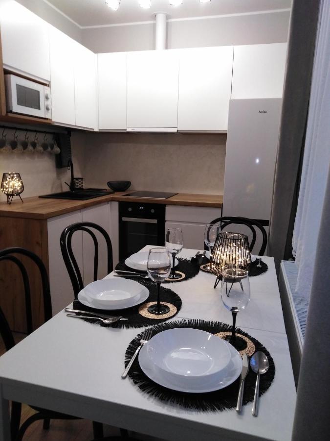 Apartament Joanna Sanok Buitenkant foto